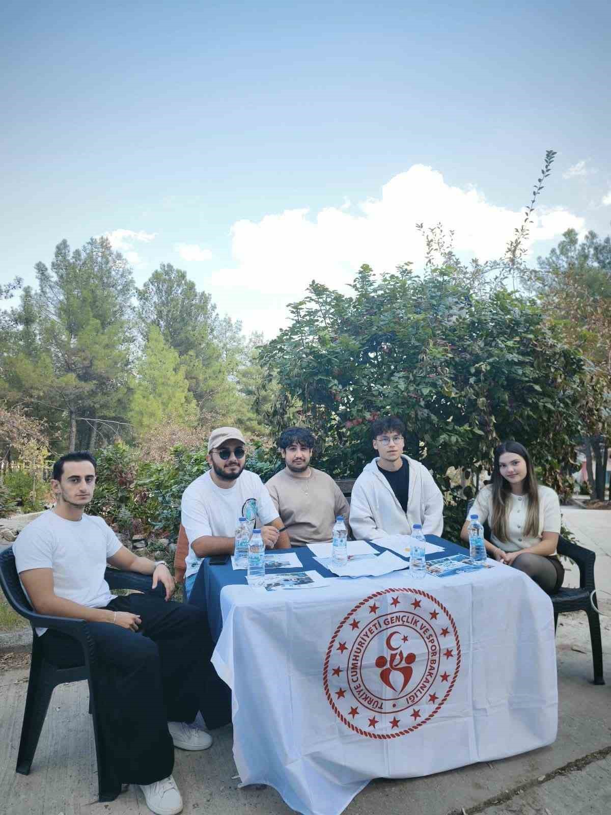 Kampüste gençlere gençlik fırsatları tanıtıldı