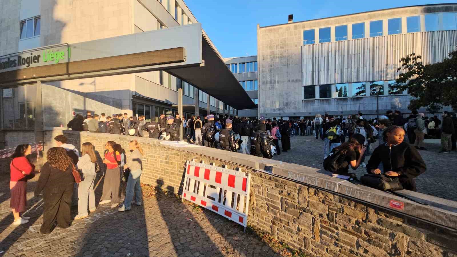 Belçika’da öğrenci protestoları sürüyor, savcılık harekete geçti