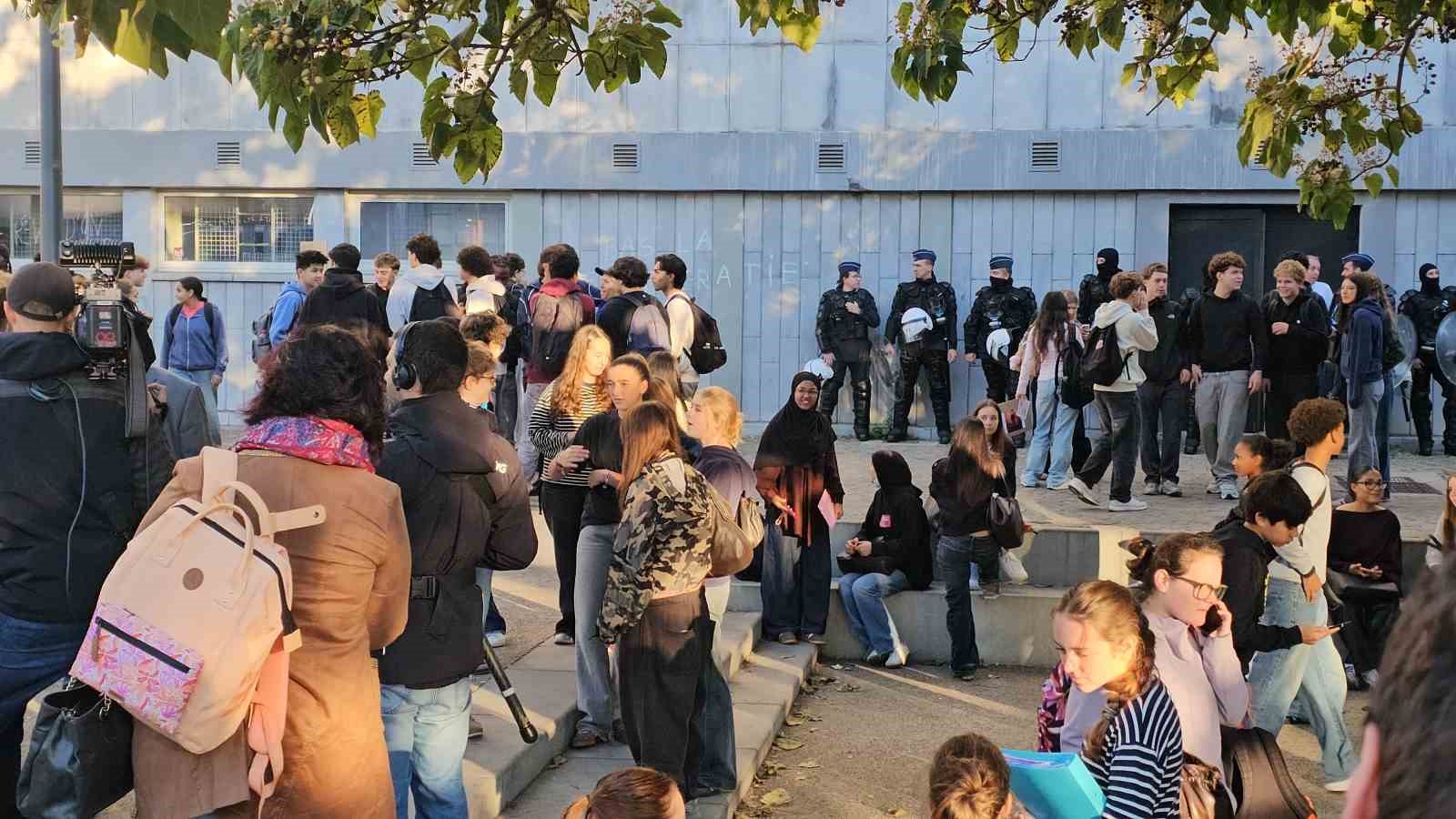 Belçika’da öğrenci protestoları sürüyor, savcılık harekete geçti