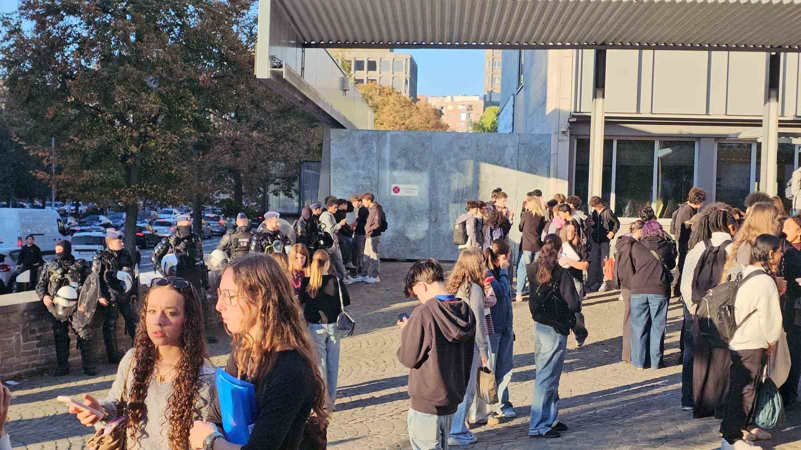 Belçika’da öğrenci protestoları sürüyor, savcılık harekete geçti