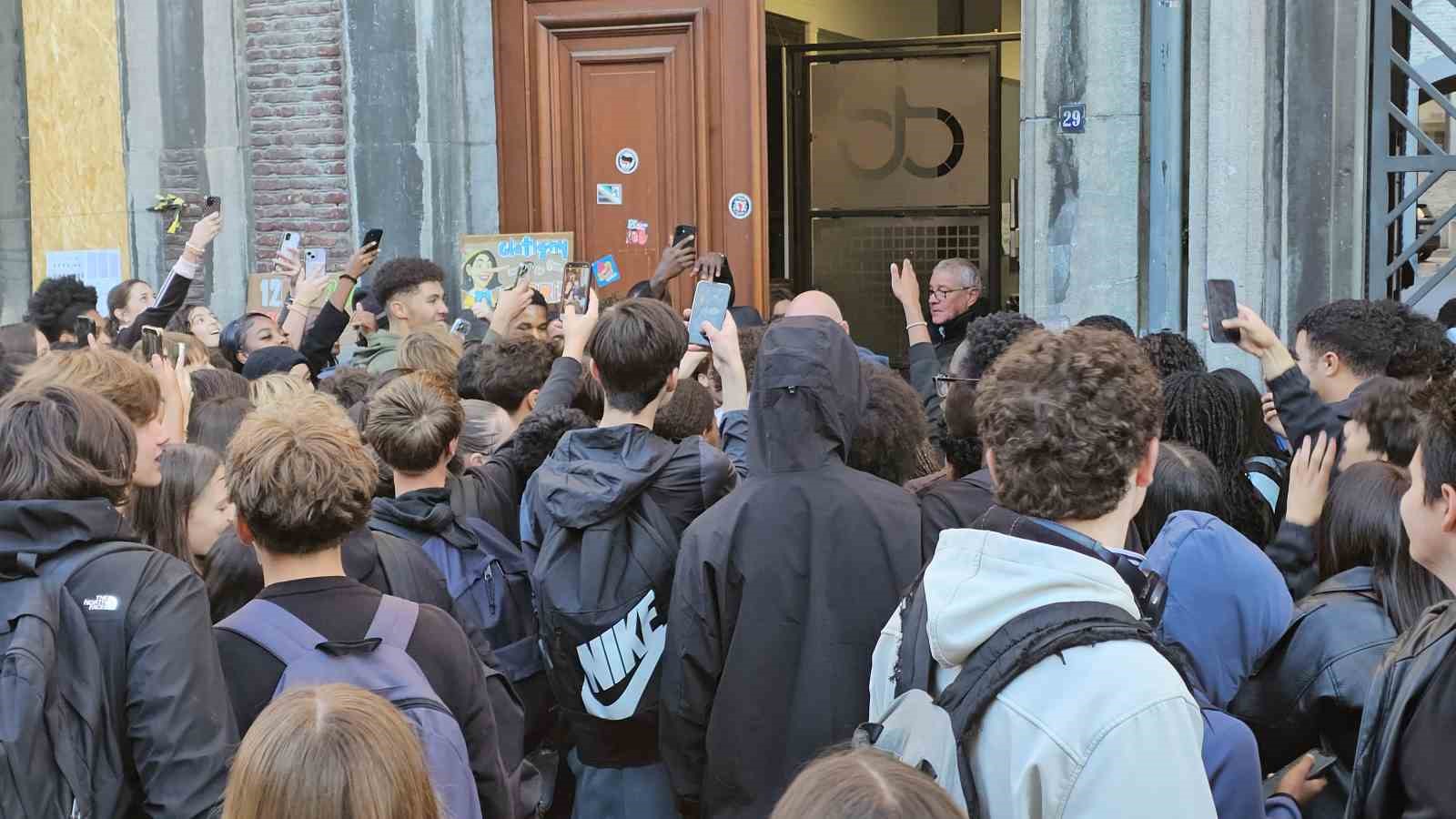 Belçika’da öğrenci protestoları sürüyor, savcılık harekete geçti