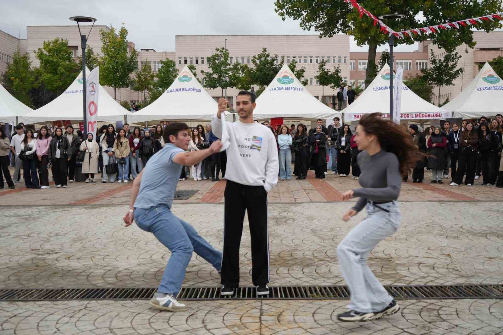 OMÜ’de yeni akademik yıl UyumFest’26 ile renklendi