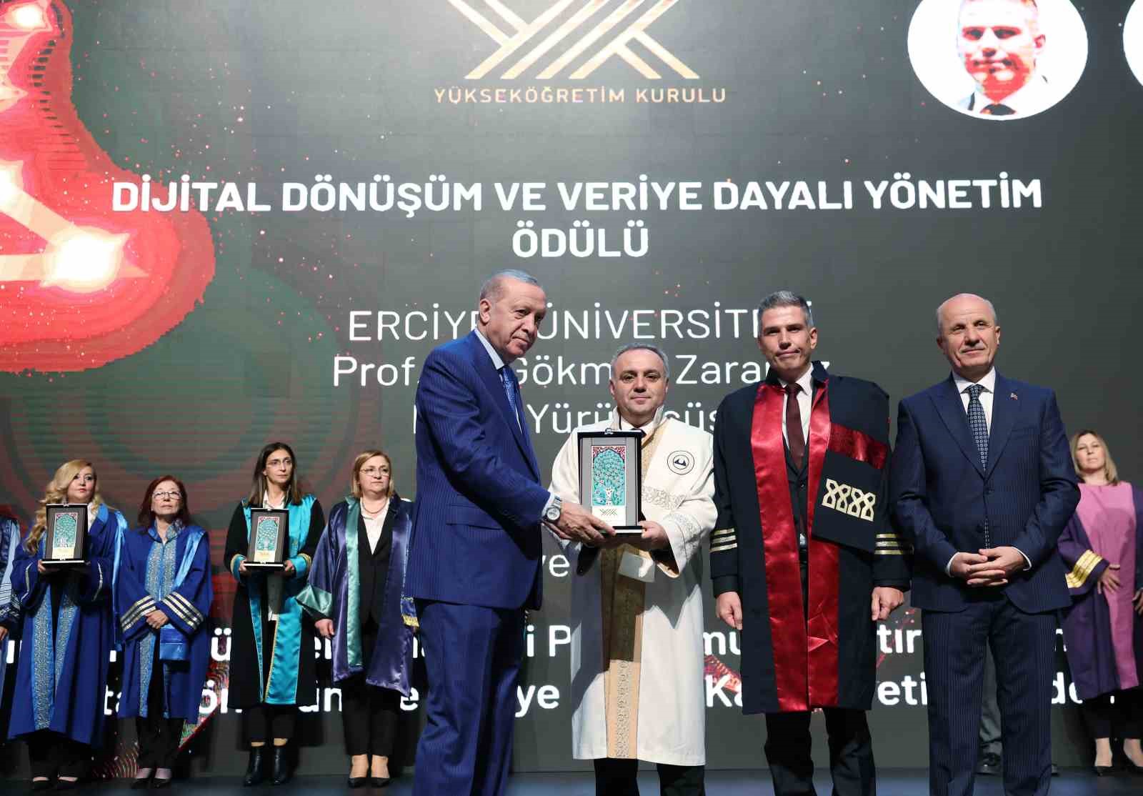 Cumhurbaşkanı Erdoğan: "Nitelikli bir yükseköğretim sürecini Anadolu’nun dört bir yanına ulaştırdık"