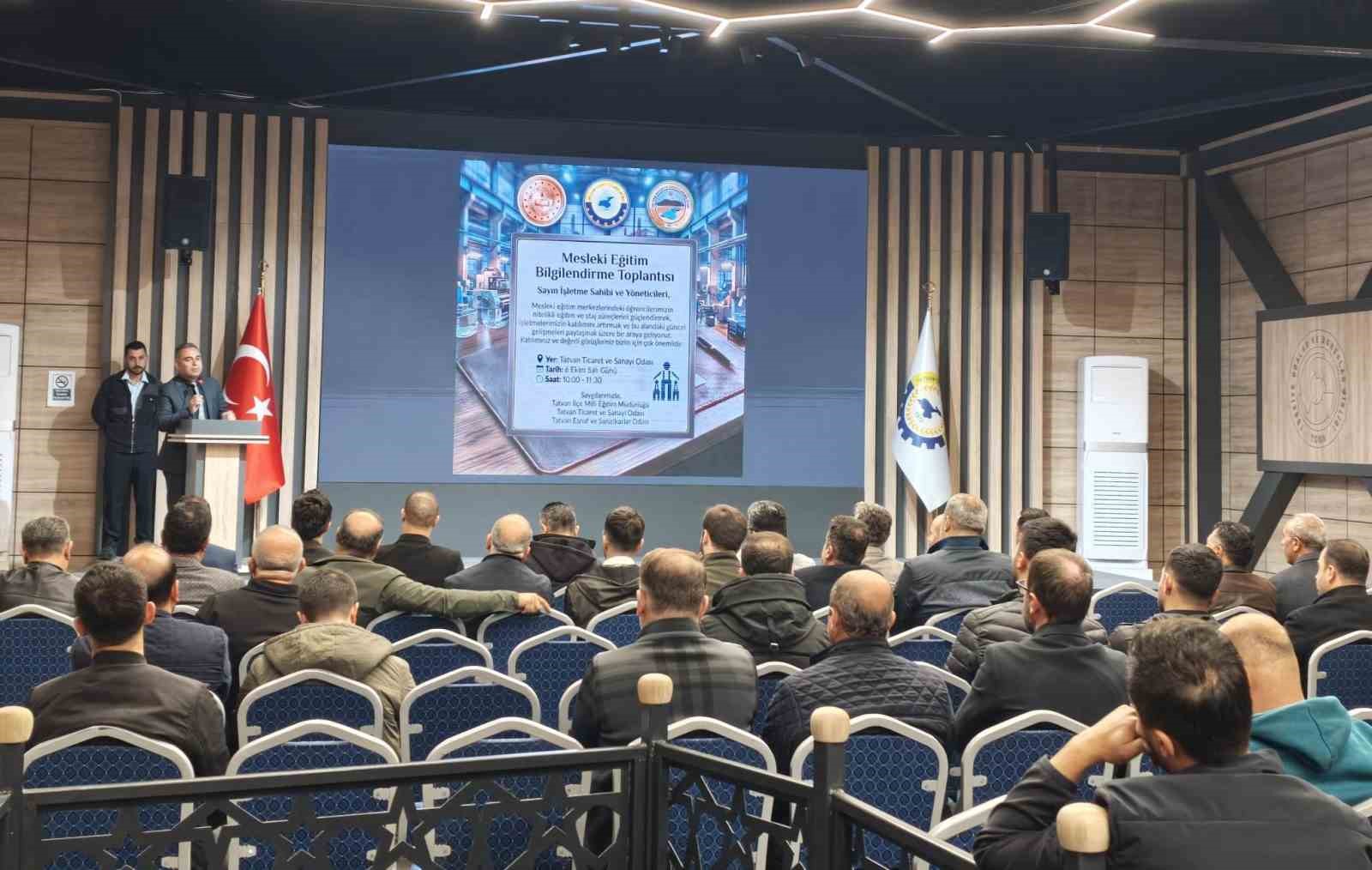 Tatvan’da "Mesleki Eğitim Merkezleri İşletme Toplantısı" düzenlendi