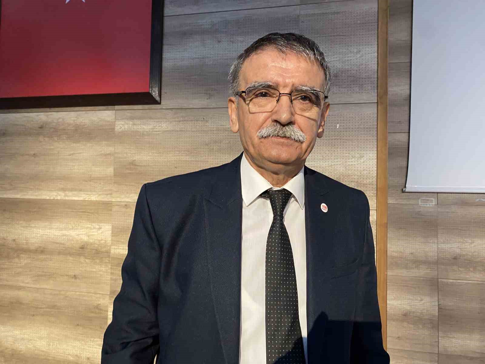 Alaşehir’de YENİ Parti’nin ilk ilçe başkanı Mehmet Kayacık oldu