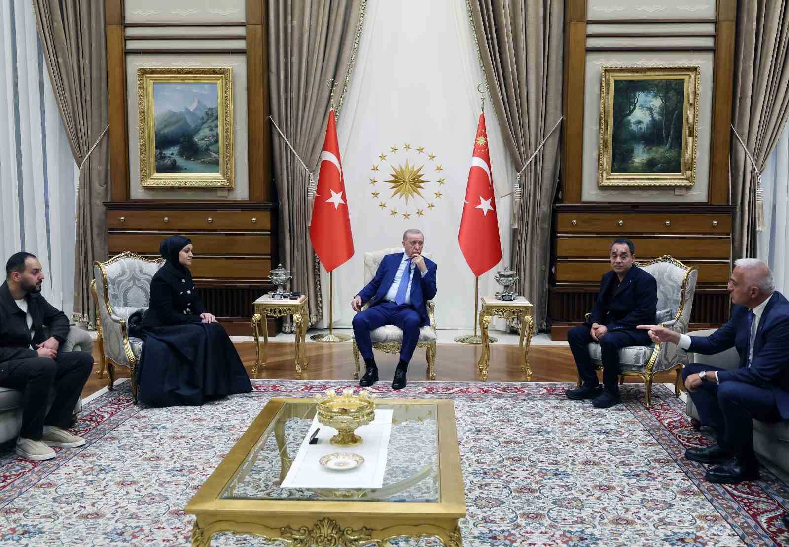 Cumhurbaşkanı Erdoğan, Filistinli Hind Rajab’ın ailesini kabul etti