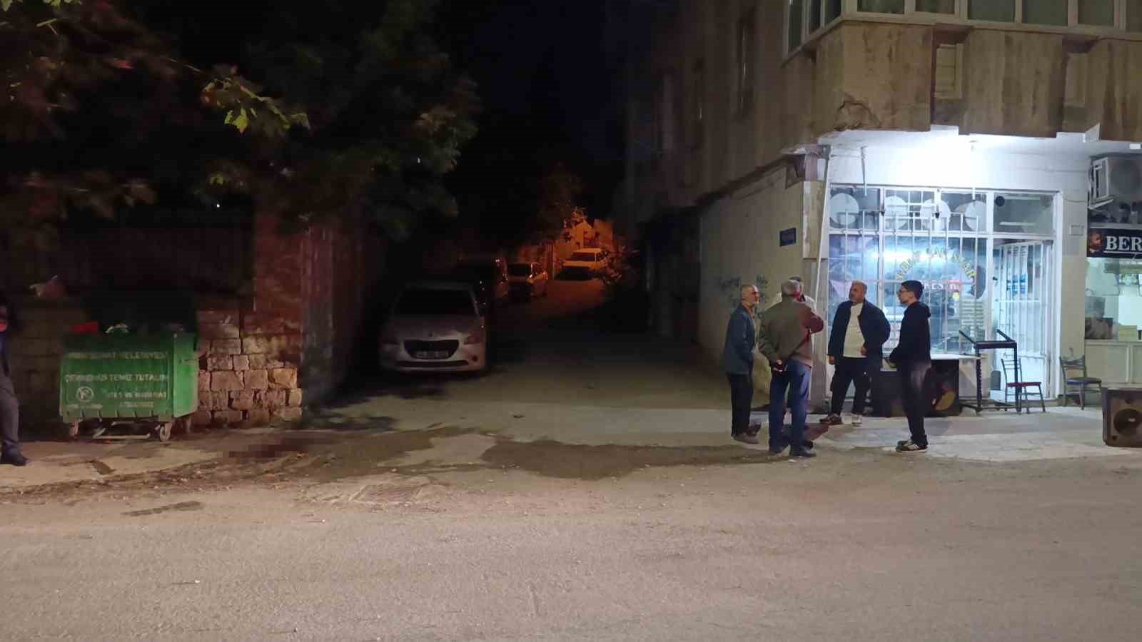 Selam söyleyip vurduktan sonra 75 bin lirasını gasp ettiler