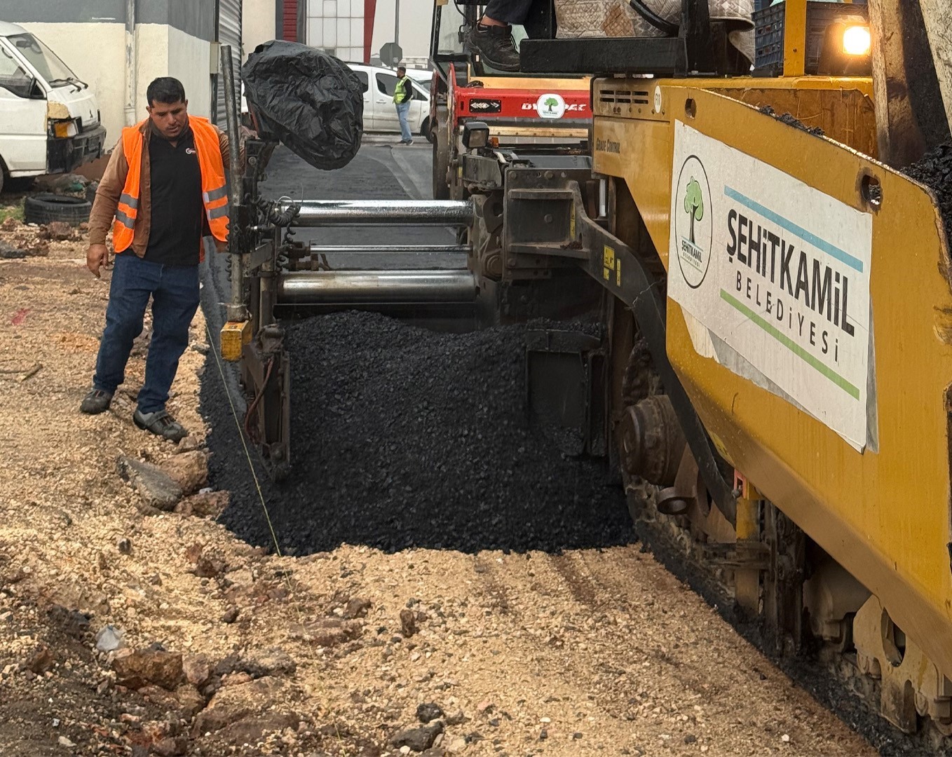 KÜSGET’te yollar yenileniyor
