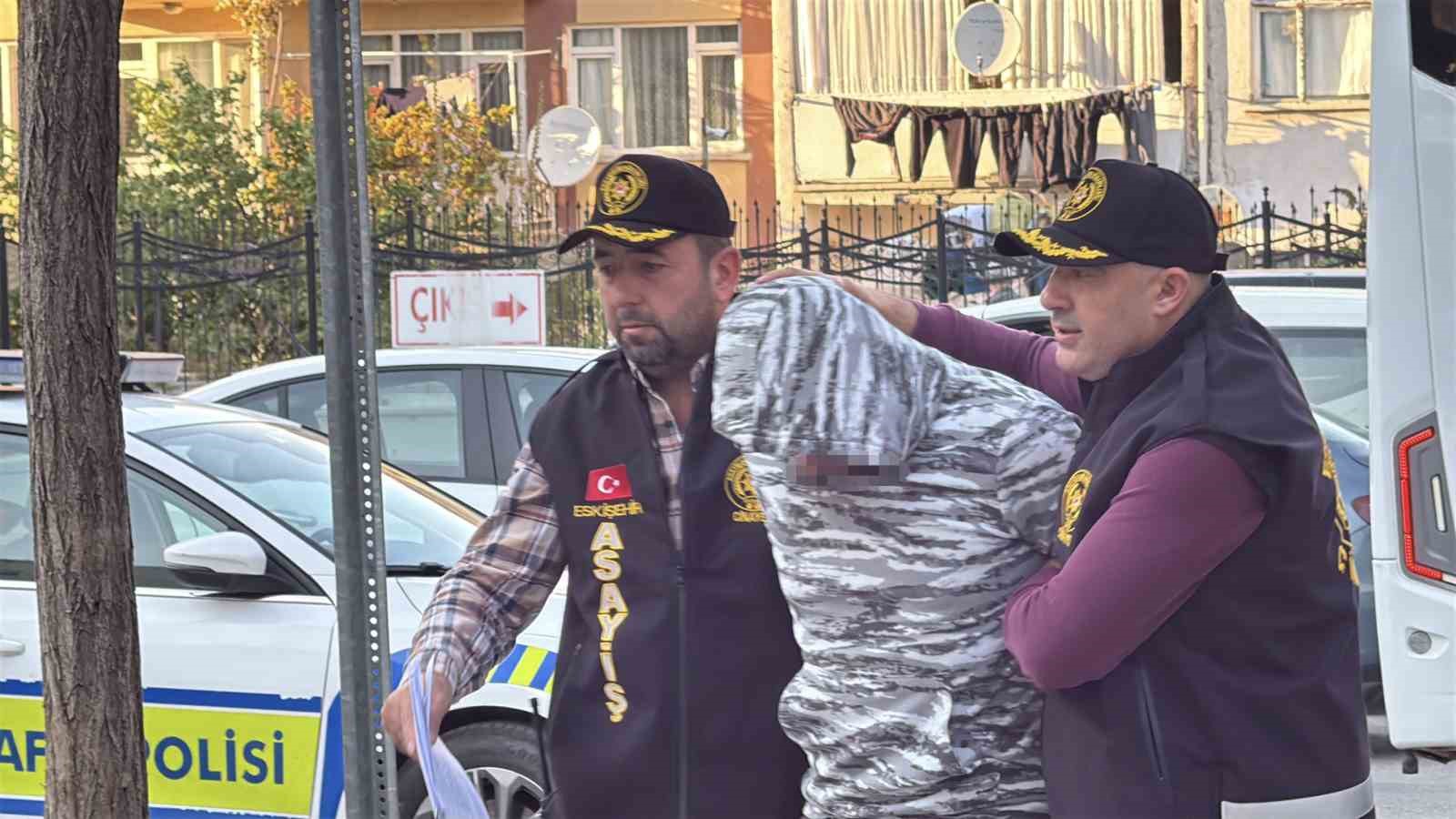 Cinayet şüphelisi adliyeye sevk edildi