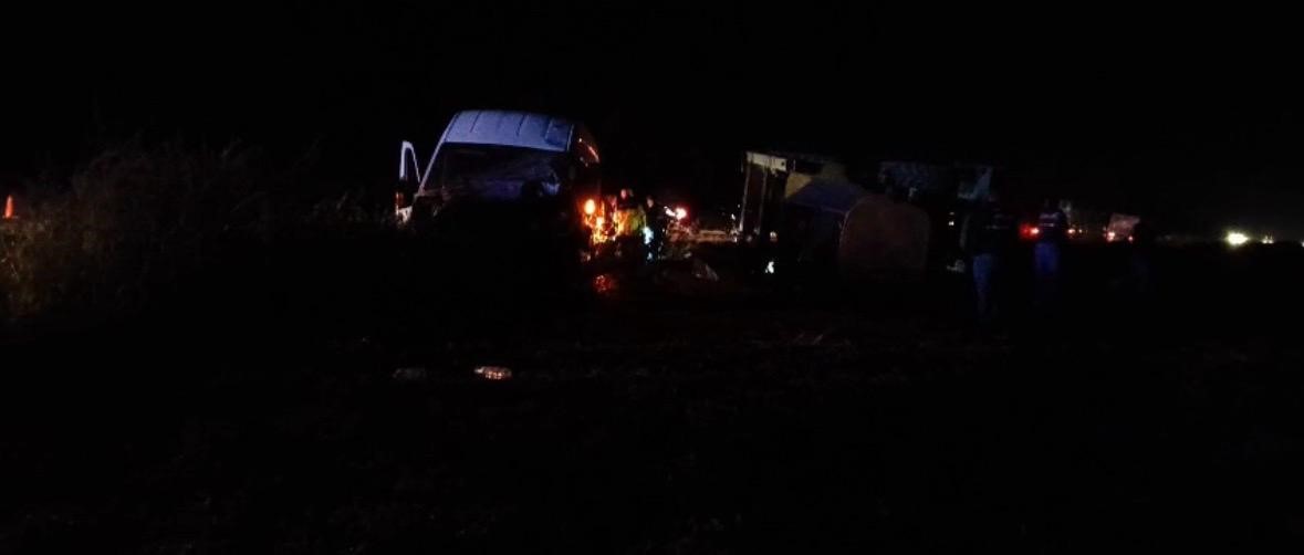 Kayseri’de iki işçi servisi ile iş makinası çarpıştı: 1 ölü, 15 yaralı