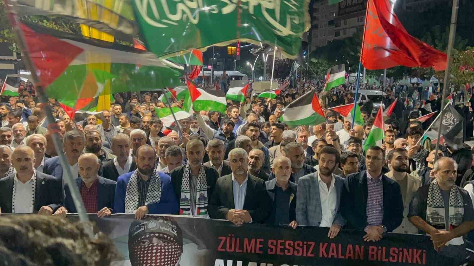 Batman’da Gazze için yürüyüş düzenlendi