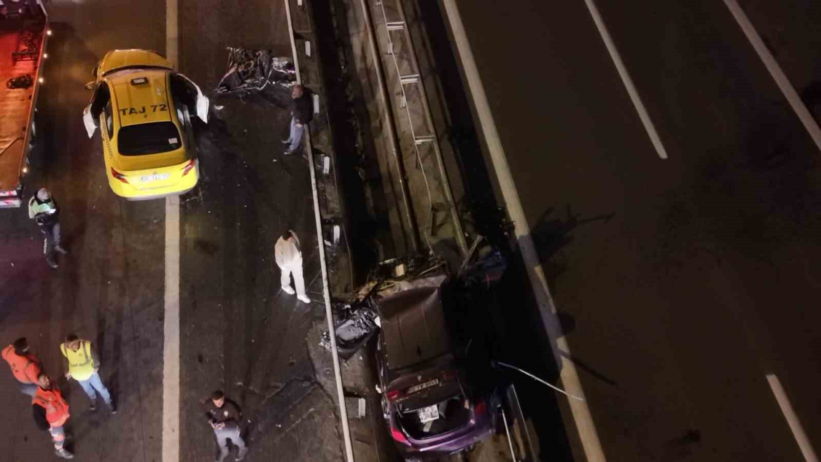 Kağıthane’de feci kaza: 1 ölü, 2 yaralı