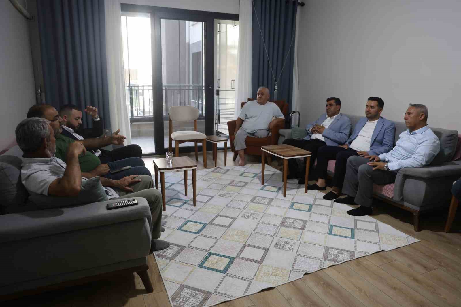 Depremin ardından çorak araziye dönen bölge depremzede vatandaşlara yuva oldu