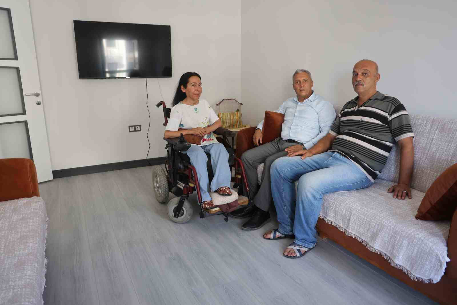 Depremin ardından çorak araziye dönen bölge depremzede vatandaşlara yuva oldu