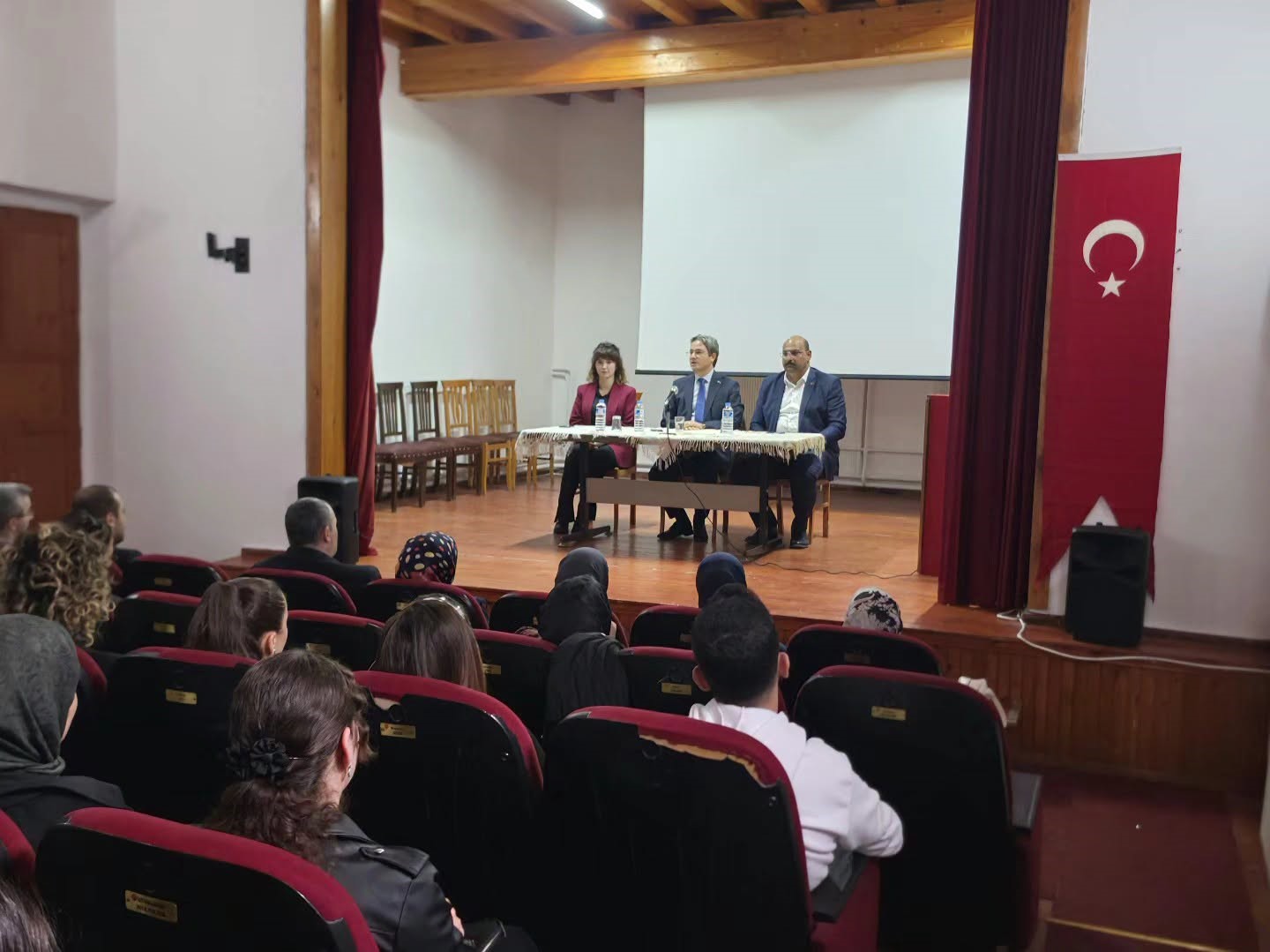 Kemaliye’de 2026-2027 eğitim öğretim yılı değerlendirme toplantısı yapıldı