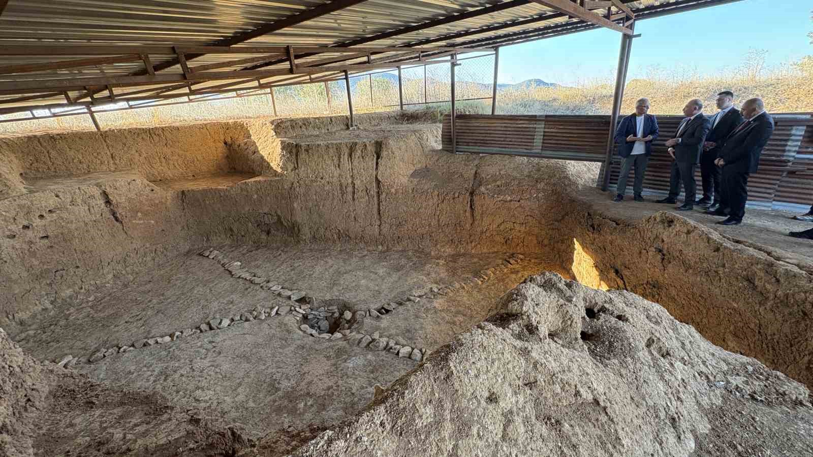 Şapinuvada’daki kazı çalışmalarında çıkartılan çivi yazılı tabletlerin UNESCO listesine alınması hedefleniyor