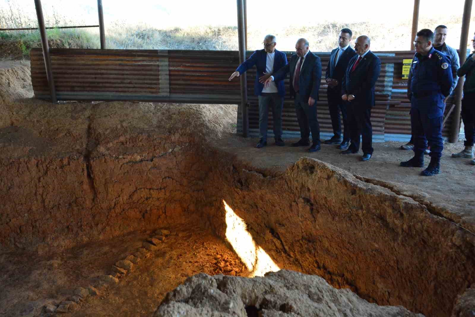 Şapinuvada’daki kazı çalışmalarında çıkartılan çivi yazılı tabletlerin UNESCO listesine alınması hedefleniyor