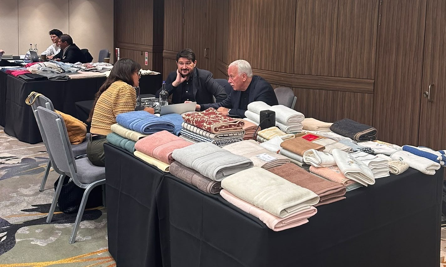 Başkan Uğurlu; "Üretim gücümüzü tasarım ve markalaşmayla daha ileri taşıyoruz"