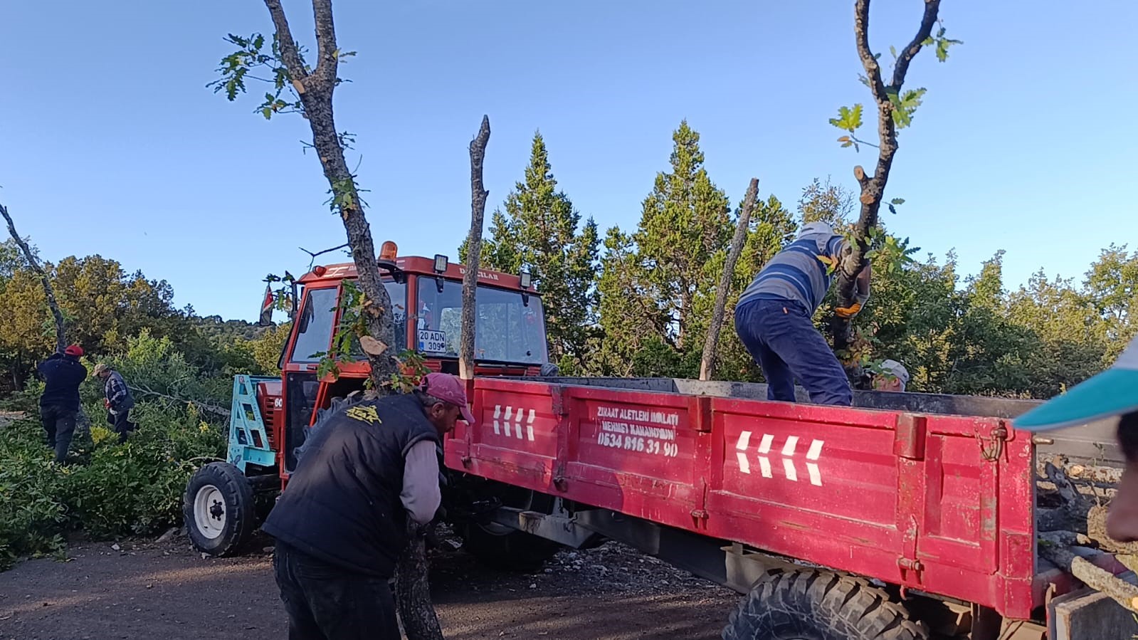 Yozgat’ta imece usulü kışlık odun mesaisi sürüyor