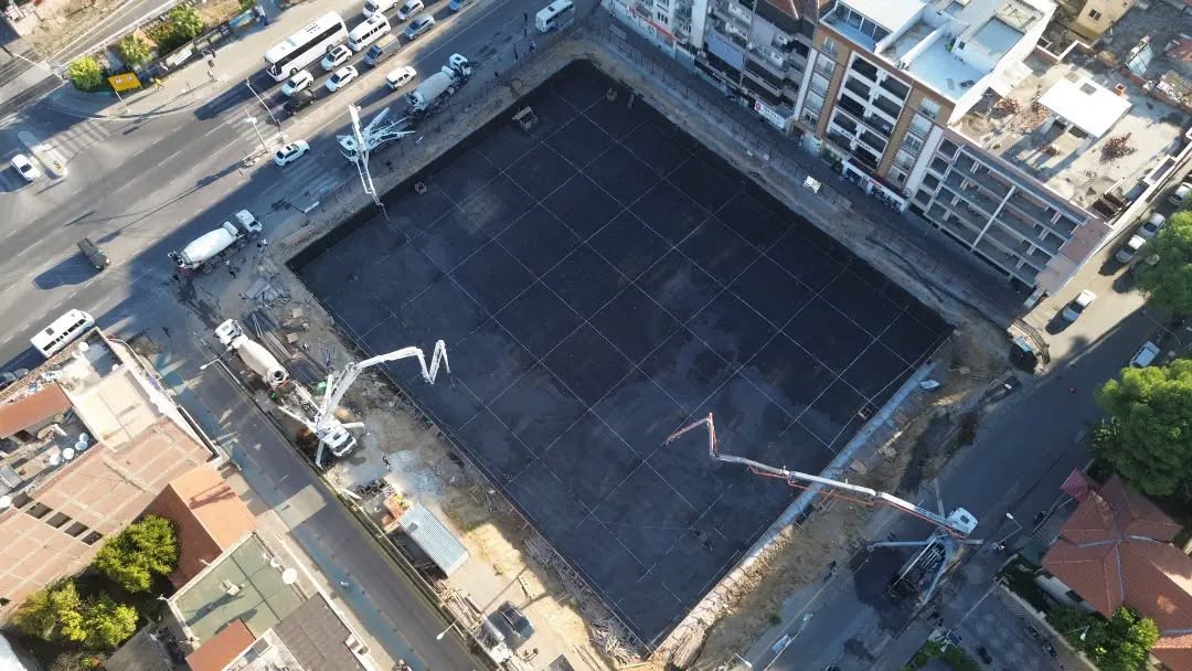 İncirliova’da Cumhuriyet Meydanı ve yeraltı otoparkı projesinde çalışmalar sürüyor