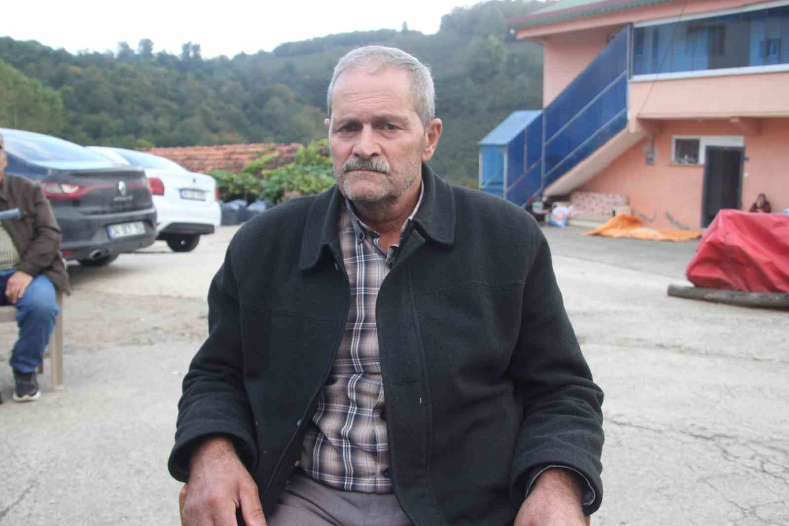 Husumetlileri tarafından önce oğlu, sonra eşi öldürülen Ali Artça: "Çocuğumu dün defnettim, şimdi hanımımı toprağa vereceğim"