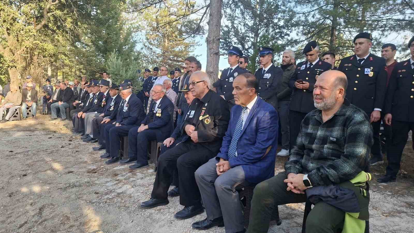 Hisarcık’ta Kıbrıs gazisi Mehmet Şener son yolculuğuna uğurlandı