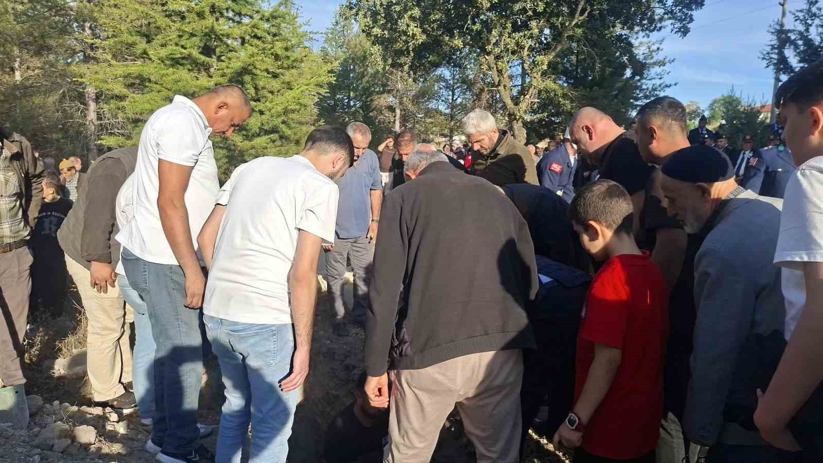 Hisarcık’ta Kıbrıs gazisi Mehmet Şener son yolculuğuna uğurlandı