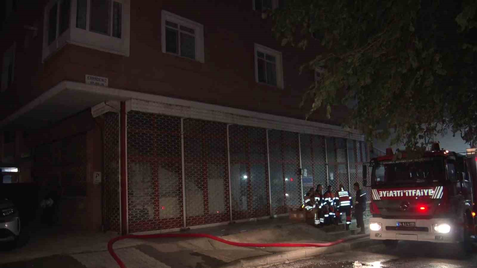 Maltepe’de göçük etrafındaki 4 bina tedbir amaçlı mühürlendi