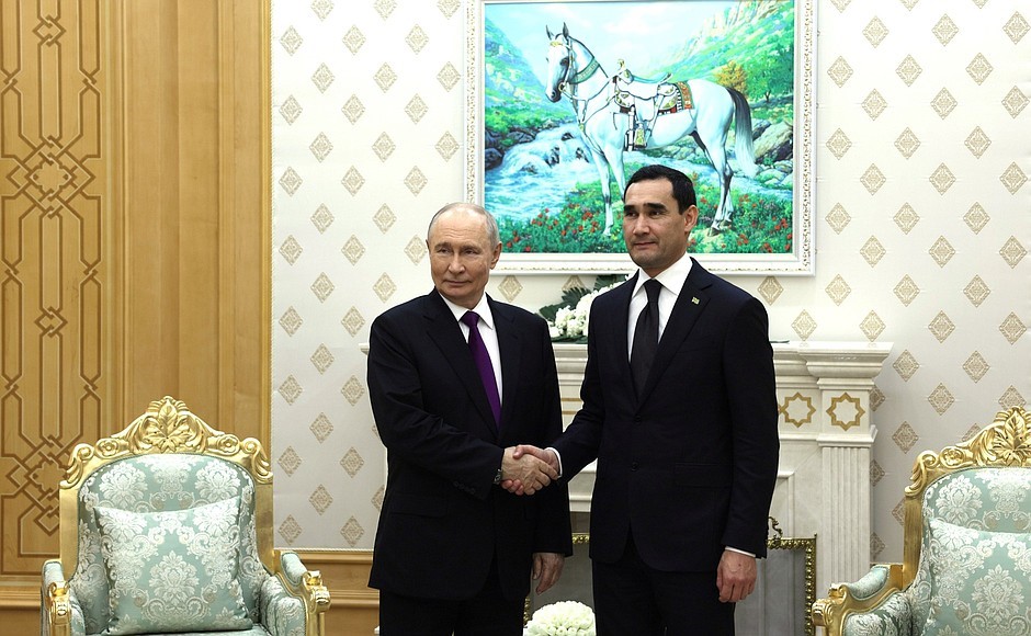 Putin’den Pezeşkiyan’a: "(ABD-İran) Çözüme katkıda bulunmak için gücümüz dahilinde olan her şeyi yapmaya hazırız"