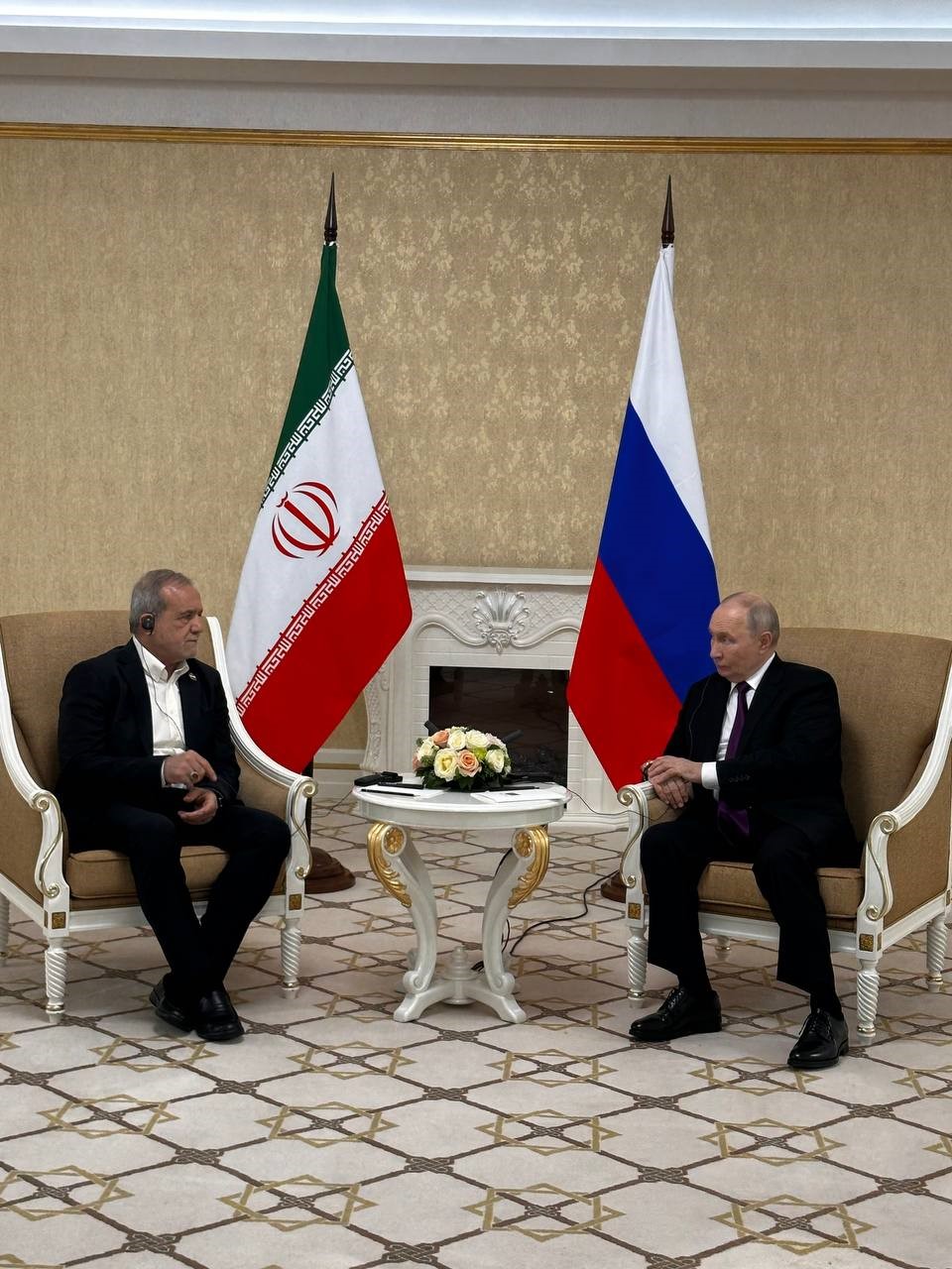 Putin’den Pezeşkiyan’a: "(ABD-İran) Çözüme katkıda bulunmak için gücümüz dahilinde olan her şeyi yapmaya hazırız"