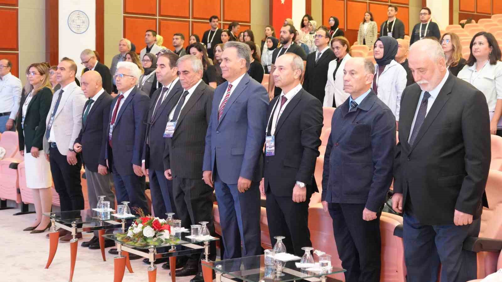 51. Ulusal Fizyoloji Kongresi İnönü Üniversitesi ev sahipliğinde başladı