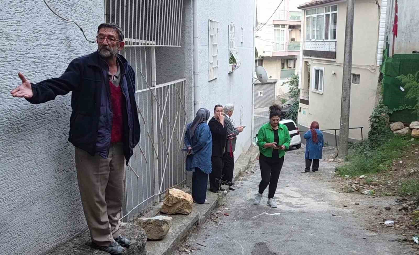 Köpek çiftliği mahalleyi ayağa kaldırdı