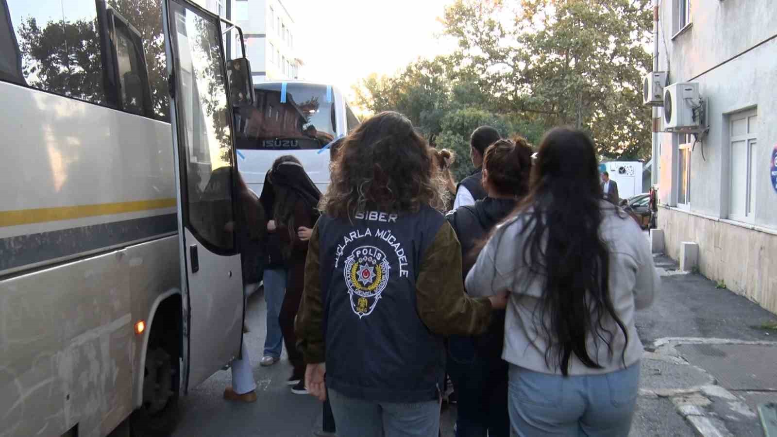 İstanbul’da uluslararası dolandırıcılık şebekesine operasyon: 62 şüpheli adliyeye sevk edildi