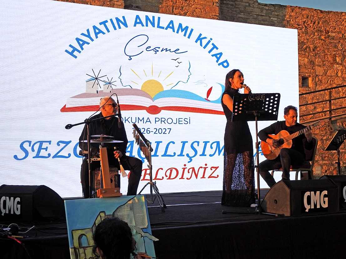 Çeşme’de "Hayatın Anlamı Kitap" projesinin 5. sezonu başladı