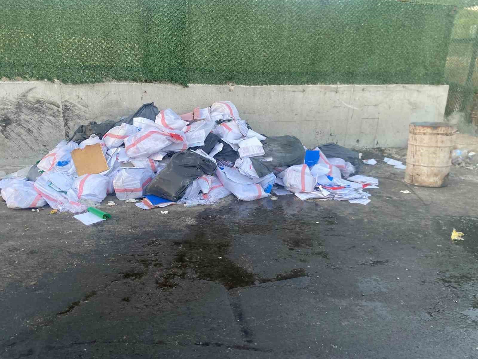 Çeşme Belediyesi operasyonunda 12 şüpheli adliyeye sevk edildi