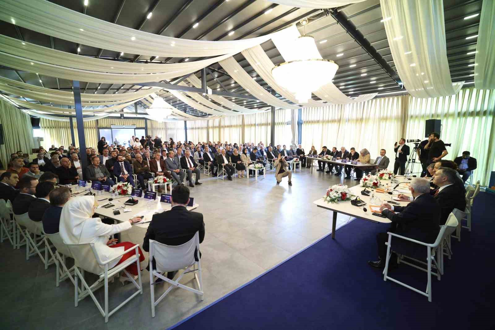 "İstanbul’u Dinliyoruz" Sultanbeyli’den başladı