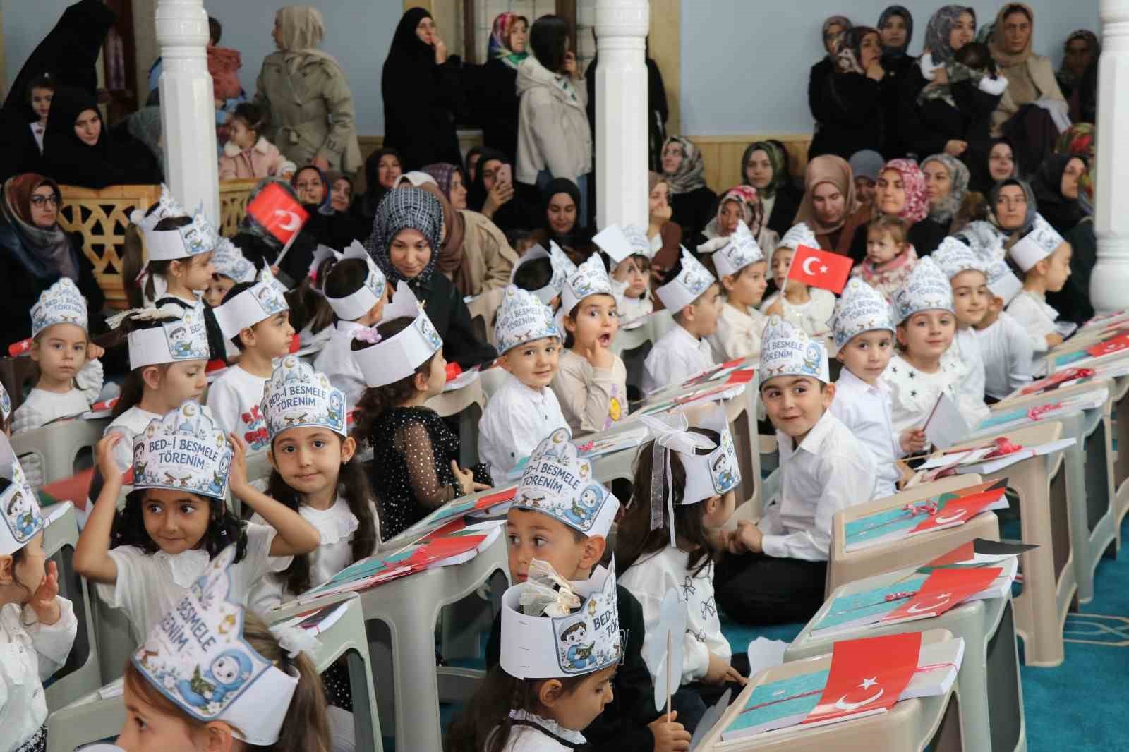 Oltulu minik yüreklerden "Amin Alayı"