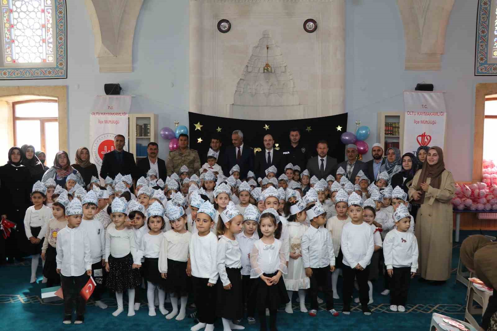 Oltulu minik yüreklerden "Amin Alayı"
