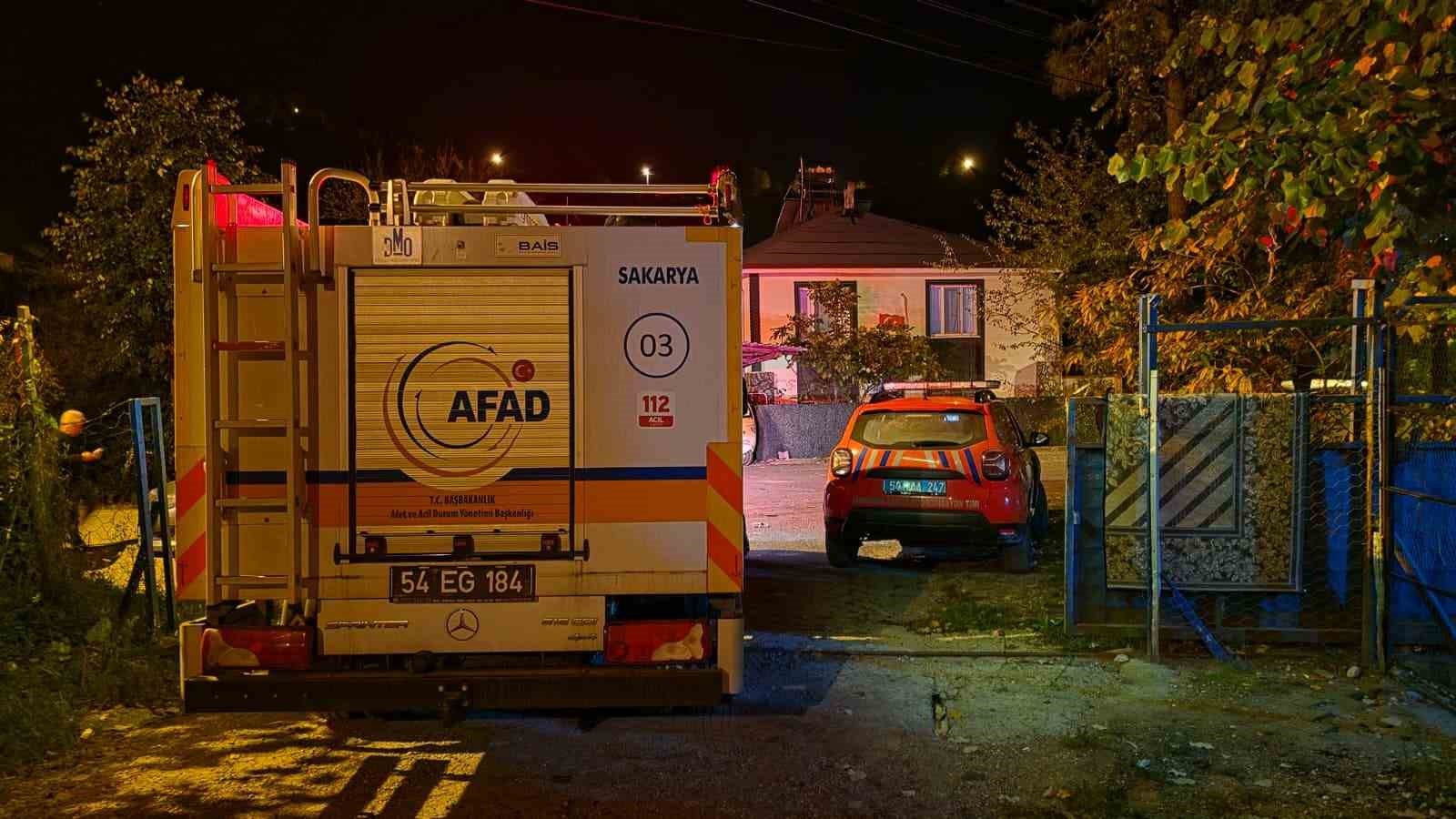 İki gündür haber alınamayan yaşlı kadın için 200 kişilik ekip seferber oldu