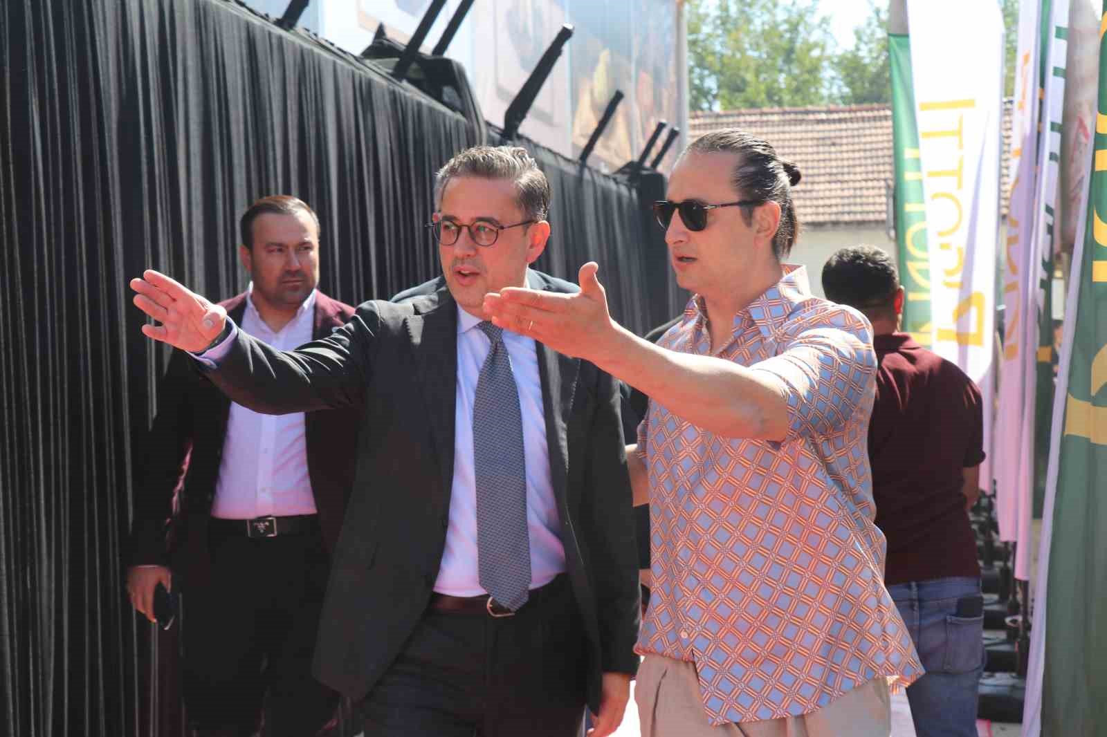 Denizi olmayan şehirde 1 tonluk balık ziyafeti