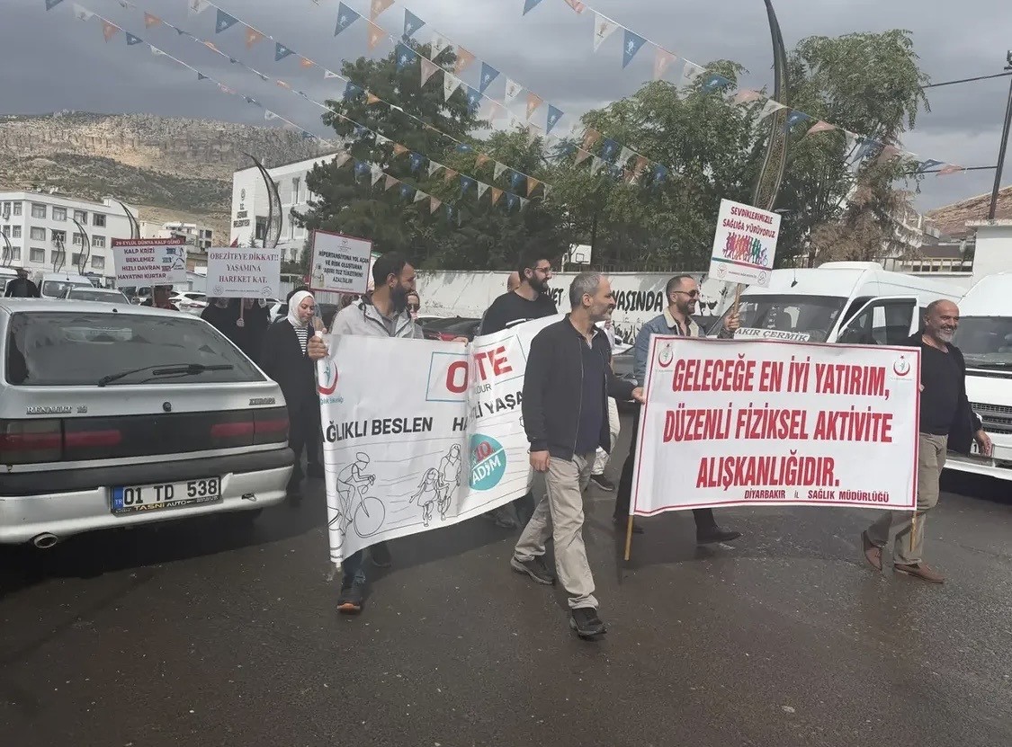 Obeziteye dikkat çekmek için yürüdüler