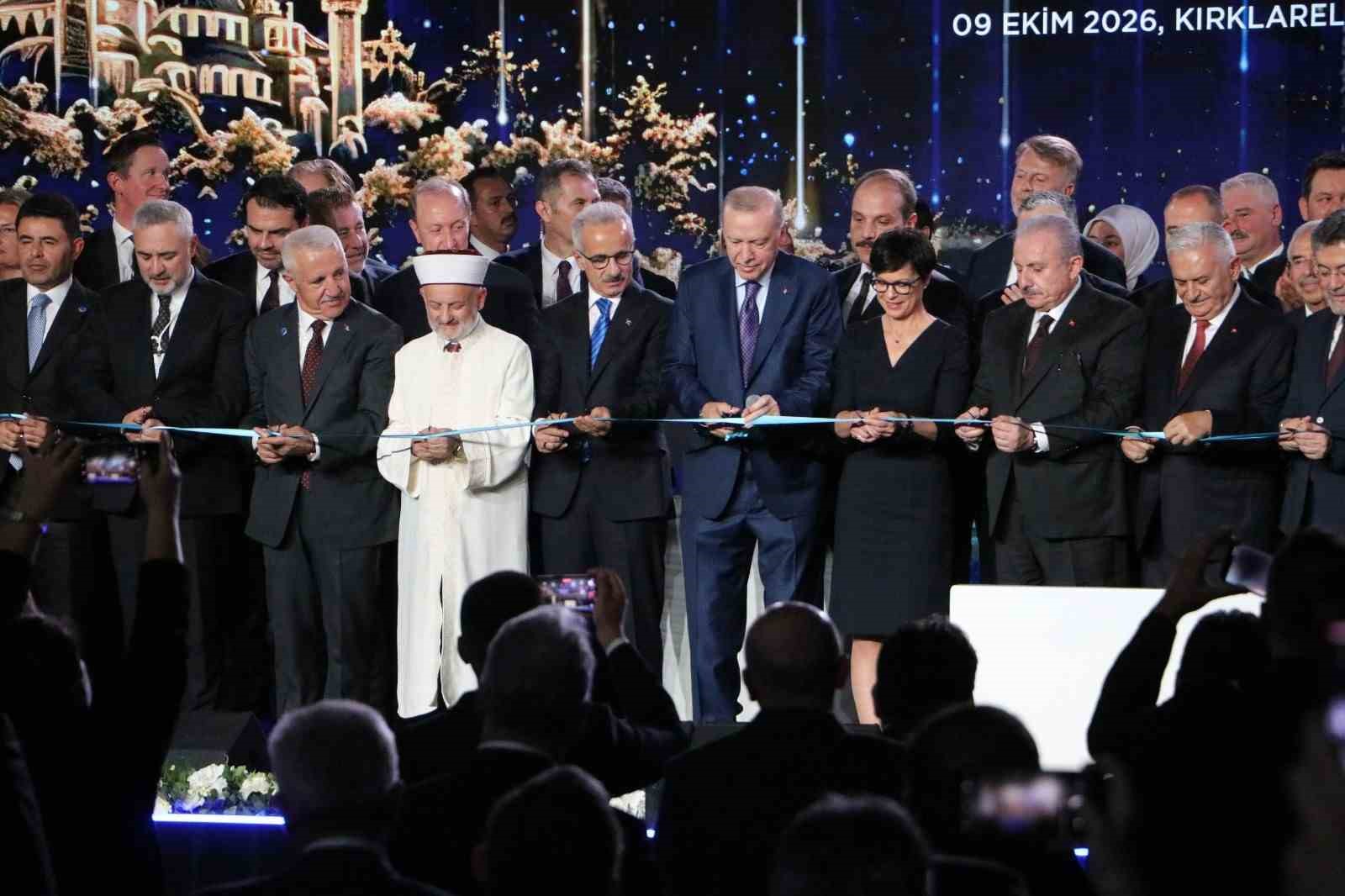 Cumhurbaşkanı Erdoğan: "Muhalefet para kulelerinin hesabını versin"