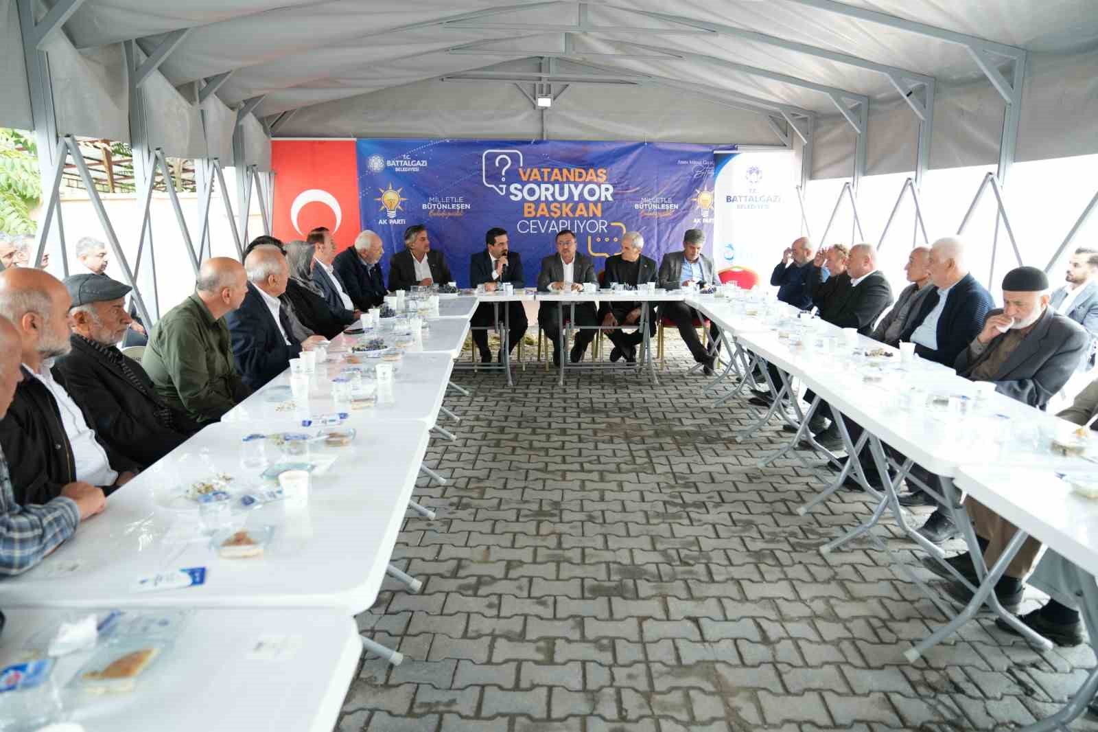 Başkan Taşkın, Nuriye Mahallesi’nde vatandaşların taleplerini dinledi