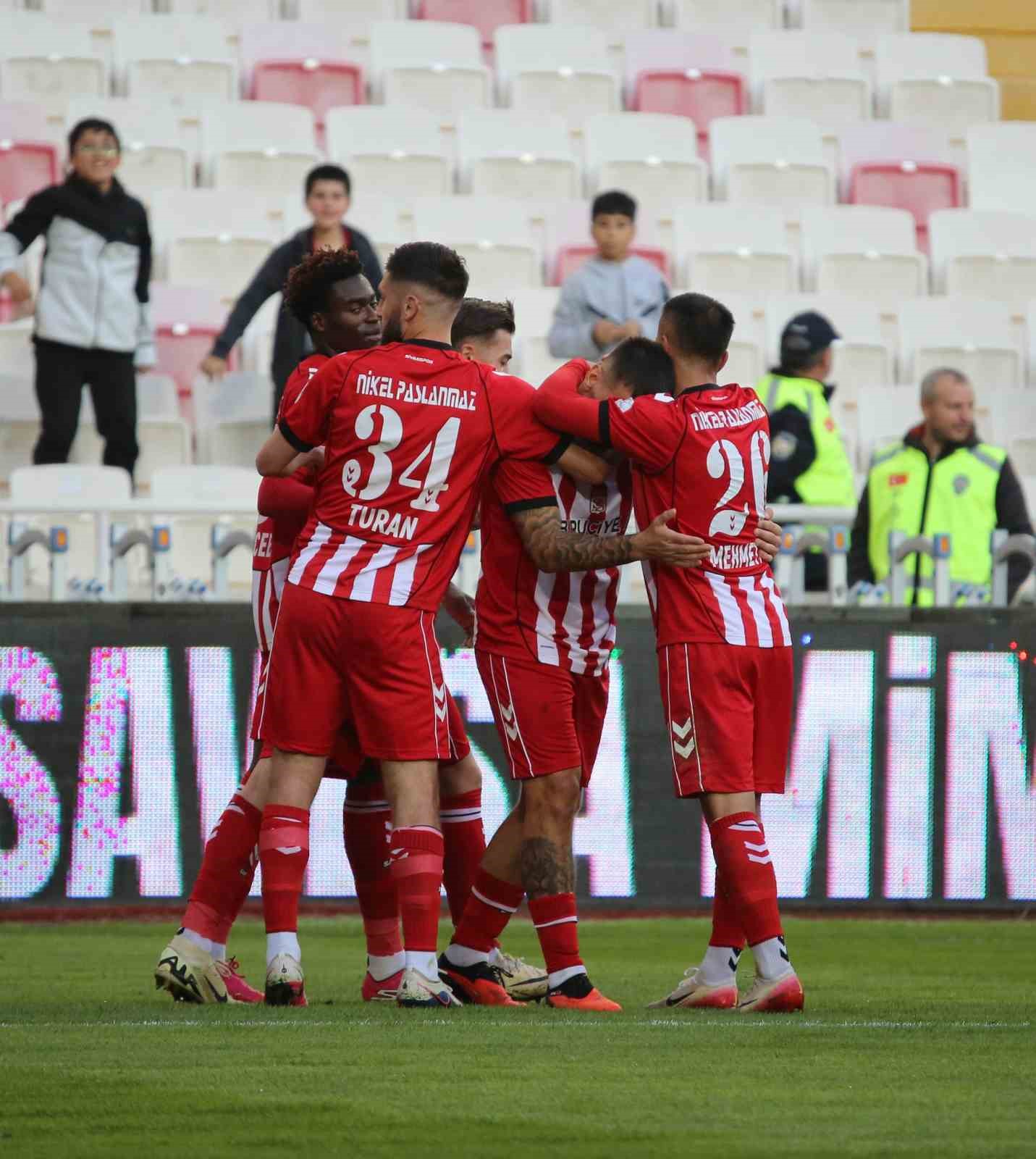 Trendyol 1. Lig: Sivasspor: 4 - Pendikspor: 1