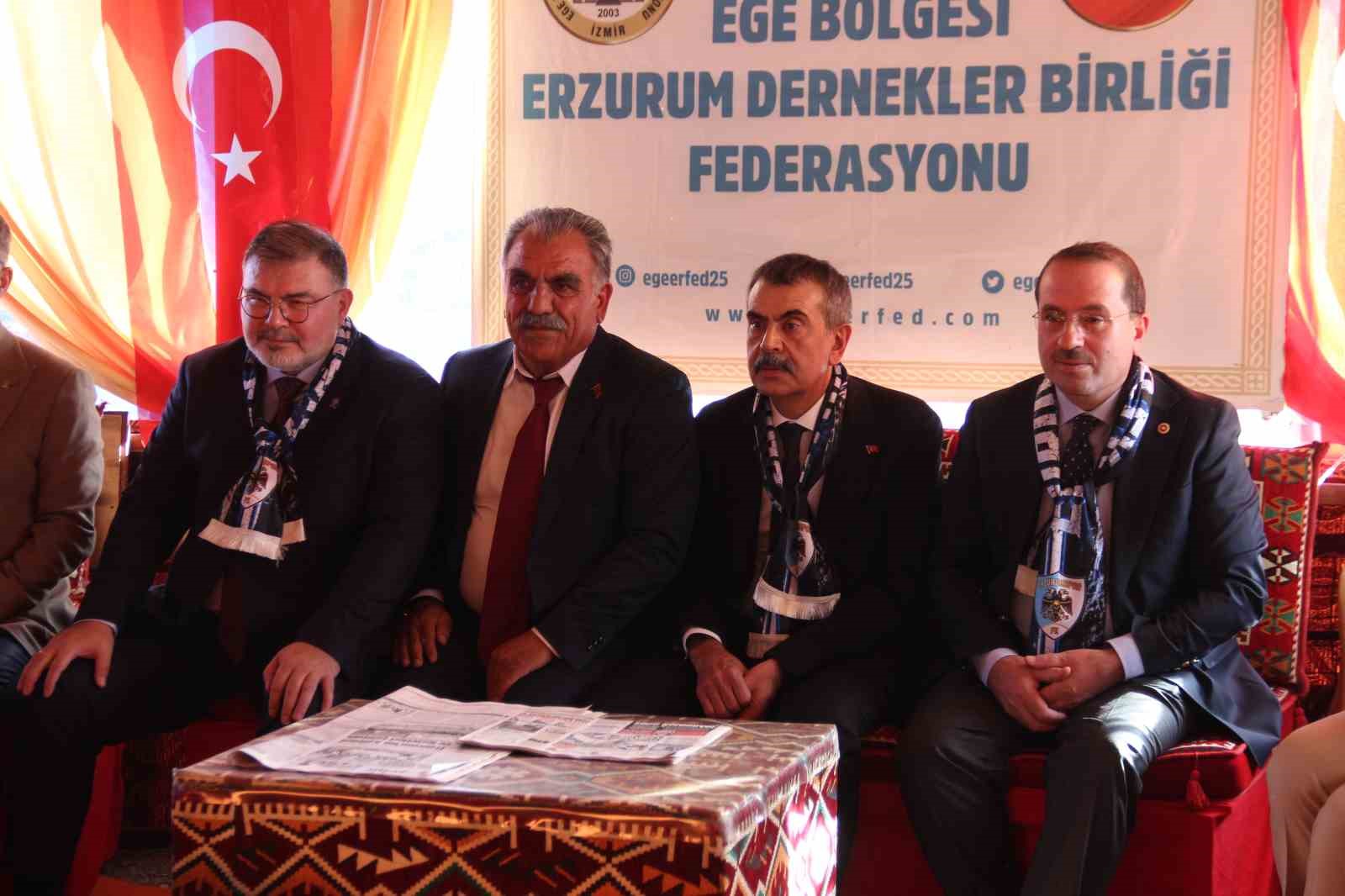 Bakan Tekin: "Barış içinde yaşayacağımız bir Türkiye inşa edeceğiz"