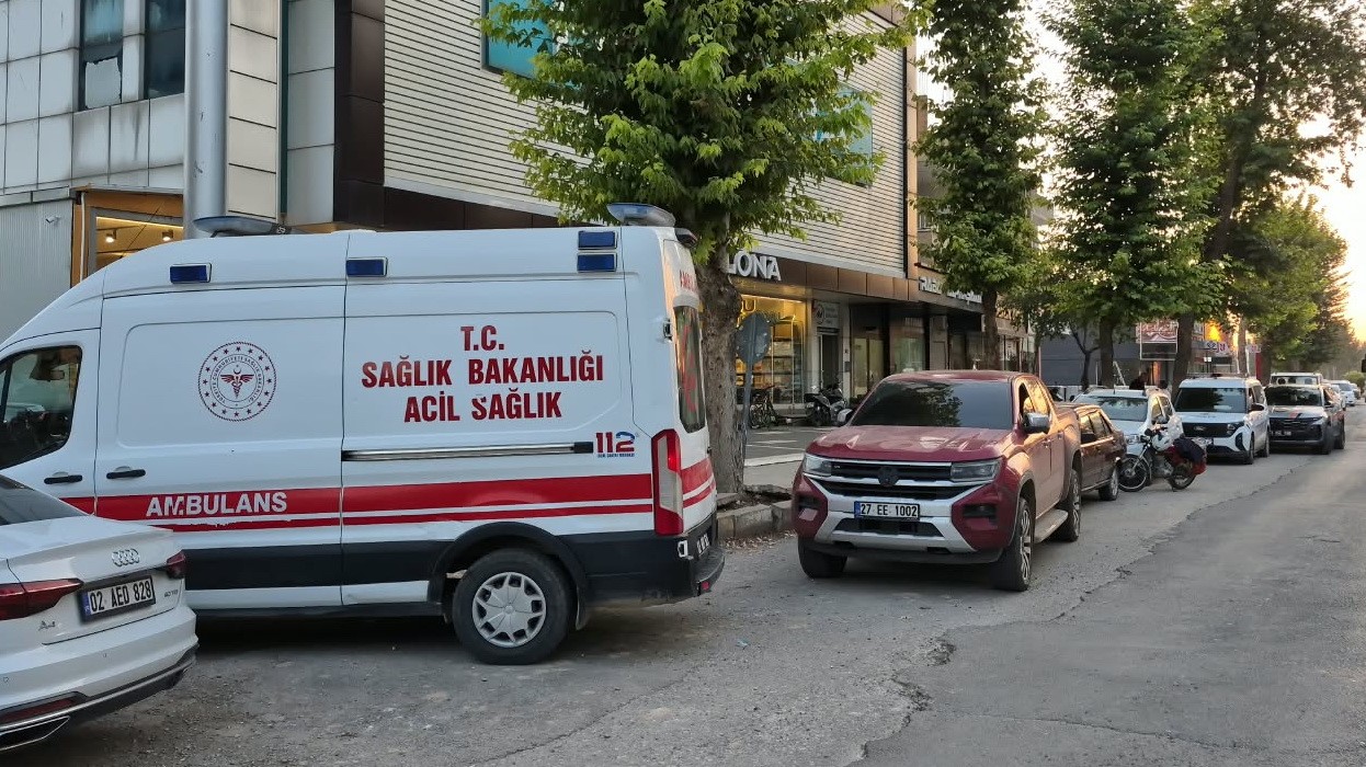 53 yaşındaki adam yalnız yaşadığı evinde ölü bulundu