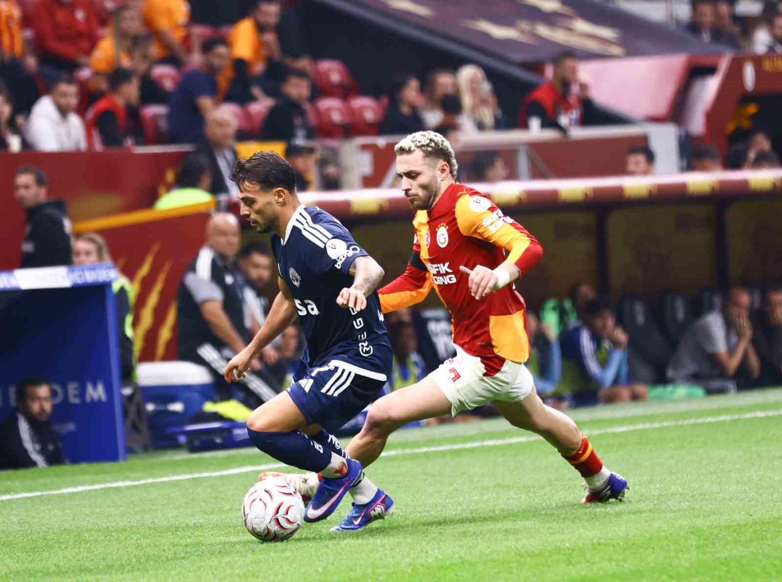 Trendyol Süper Lig: Galatasaray: 1 - Kasımpaşa: 0 (İlk yarı)
