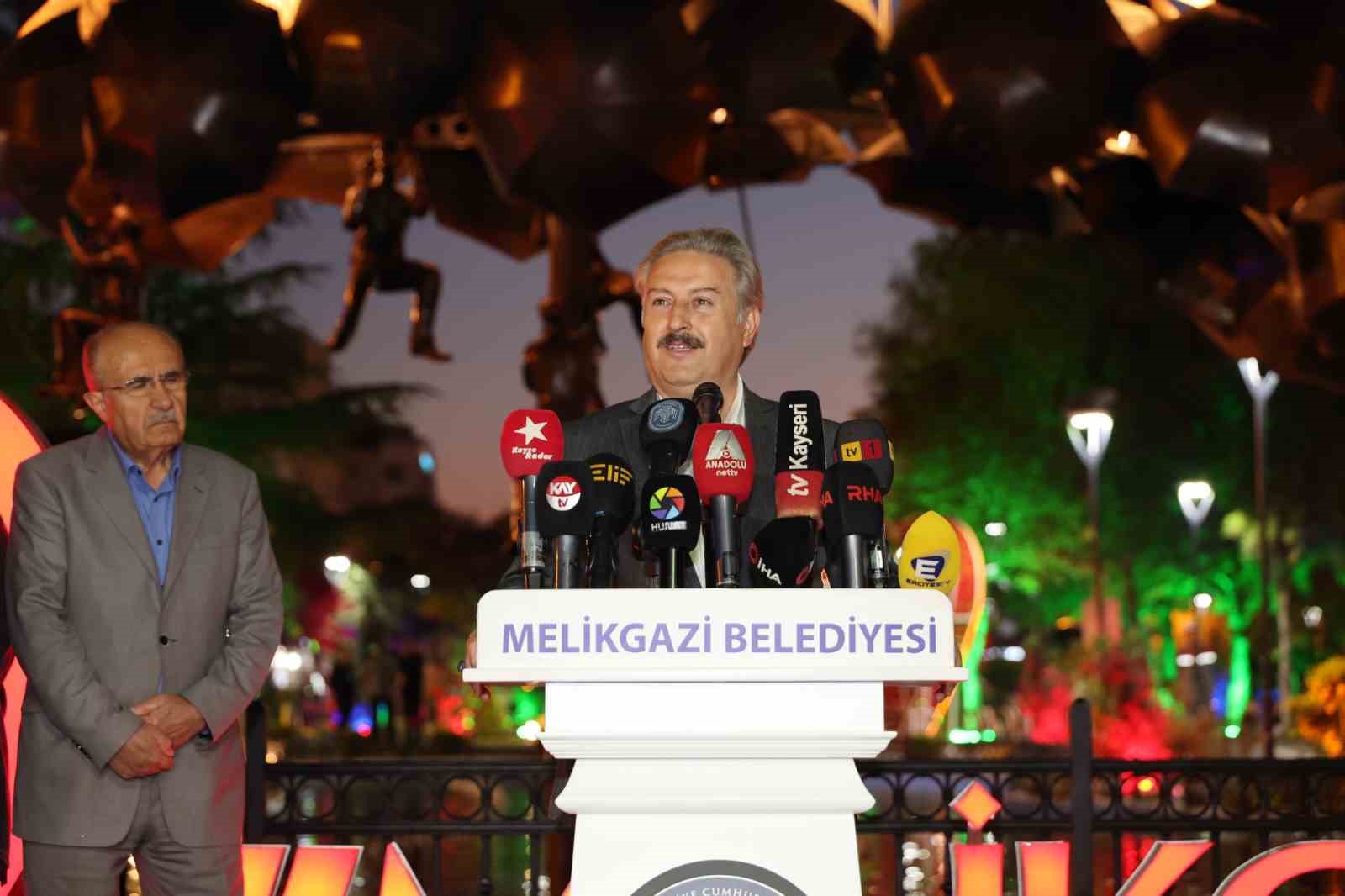 Başkan Palancıoğlu müjdeyi verdi: Hunat’a kentsel dönüşüm geliyor