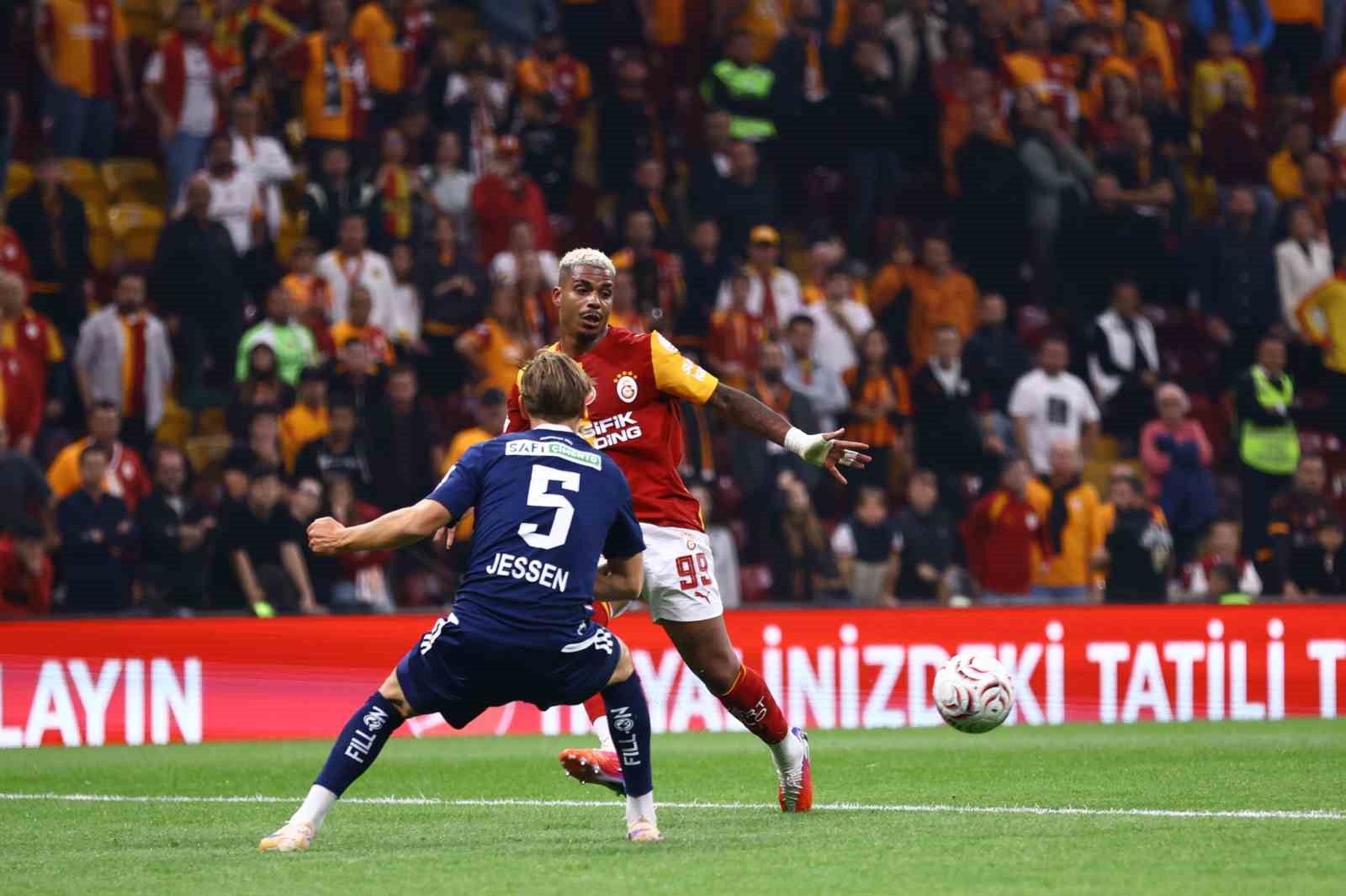 Trendyol Süper Lig: Galatasaray: 3 - Kasımpaşa: 1 (Maç sonucu)