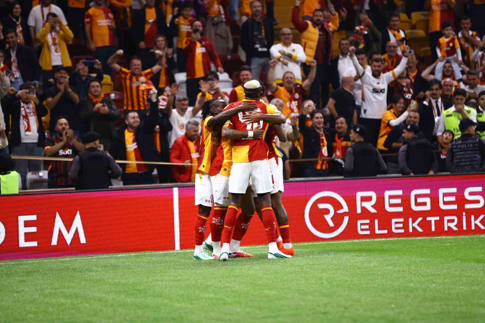 Trendyol Süper Lig: Galatasaray: 3 - Kasımpaşa: 1 (Maç sonucu)